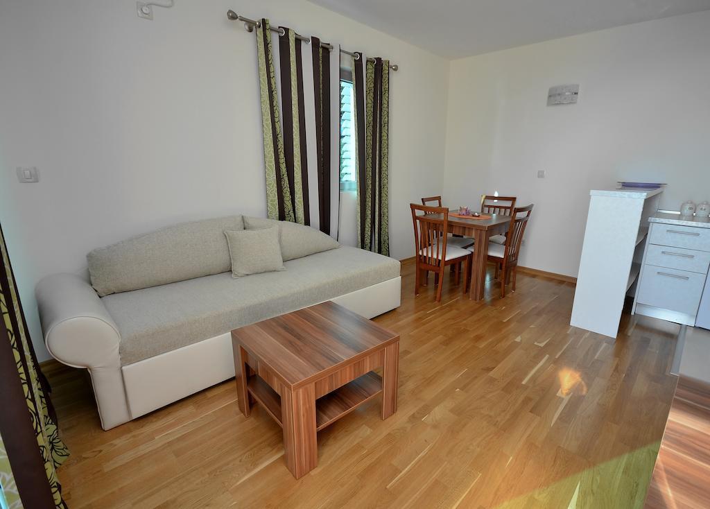 Apartments Rafailovic Ljubo رفايلوفيتشي المظهر الخارجي الصورة